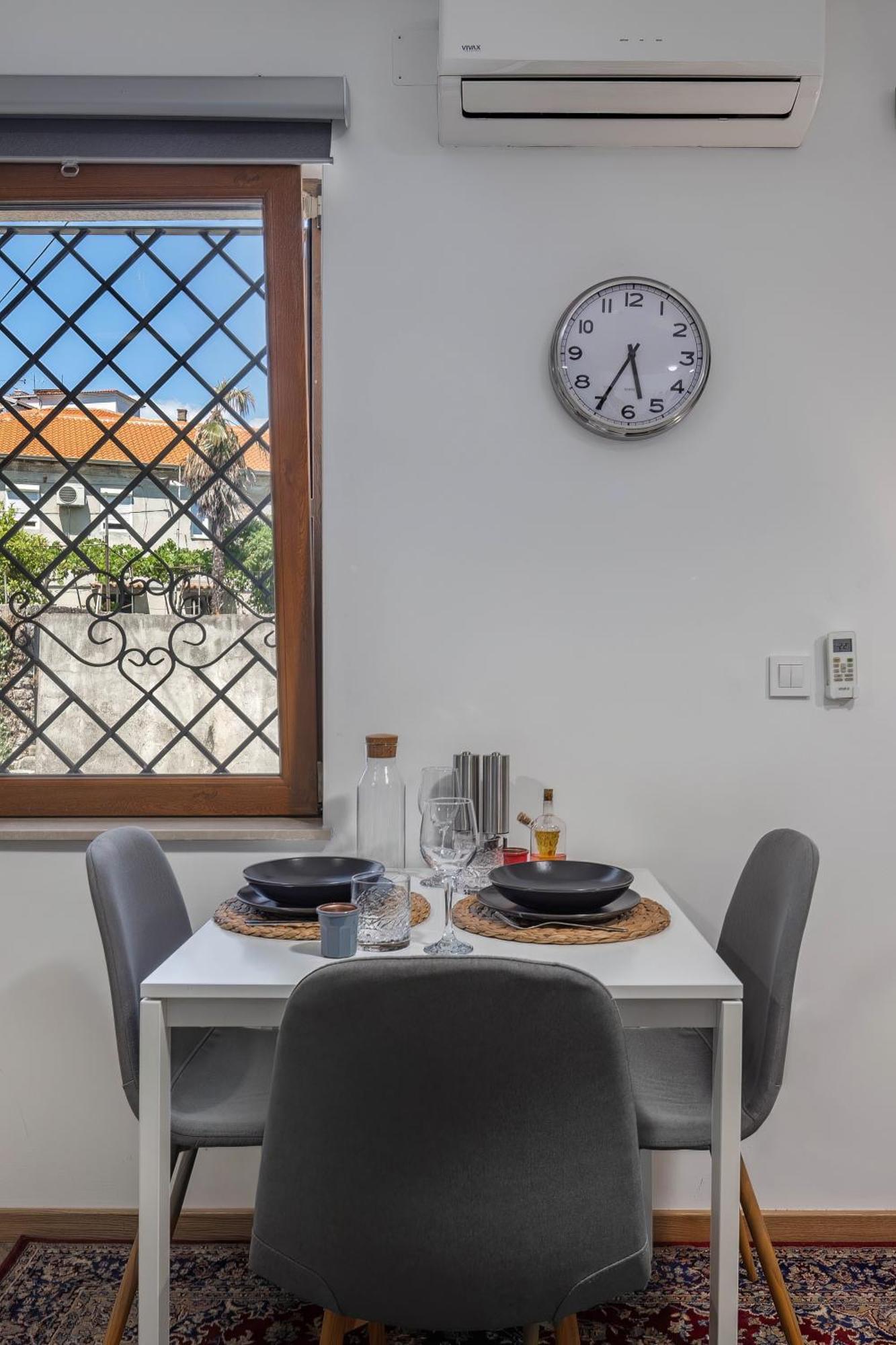 Agostini - Contactless Apartments Vukovarska Риека Номер фото